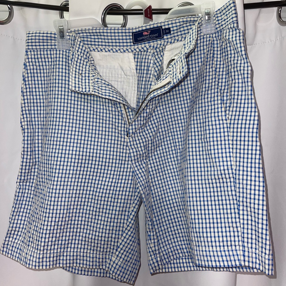 Vineyard vines breaker shorts, only worn a few times.
